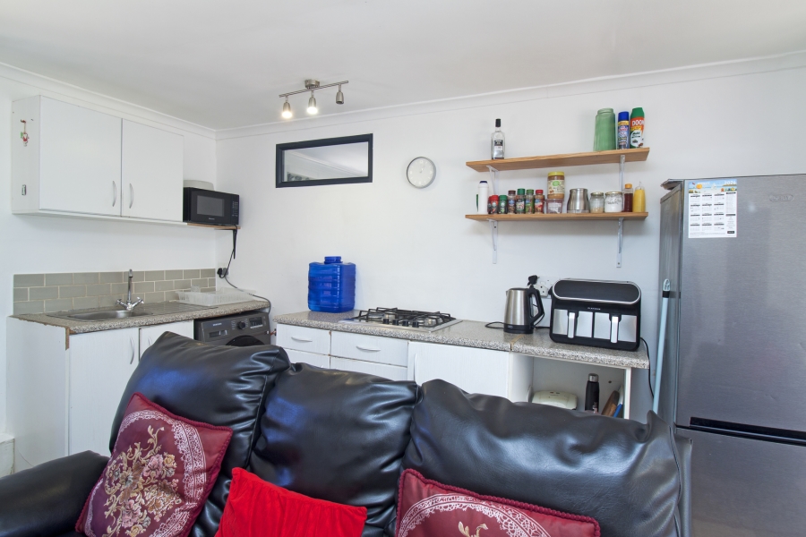 2 Bedroom Property for Sale in Faerie Knowe Western Cape